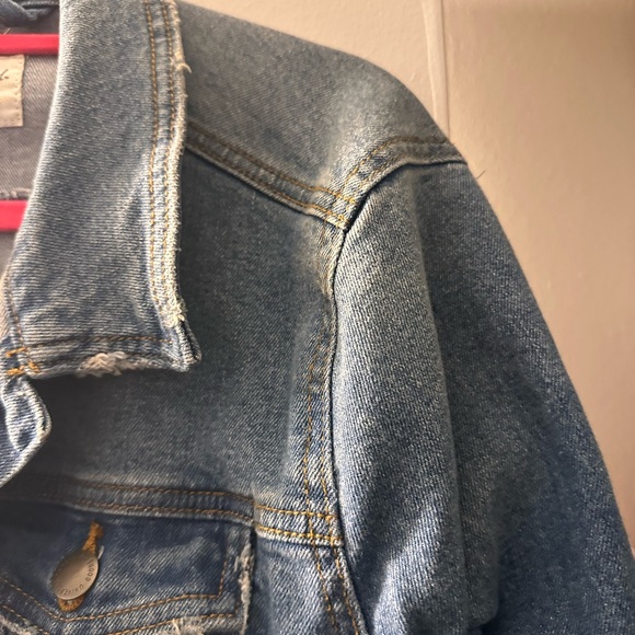 Universal Thread Jean Jacket - Picture 4 of 5